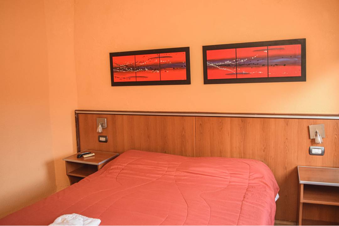 Room 9